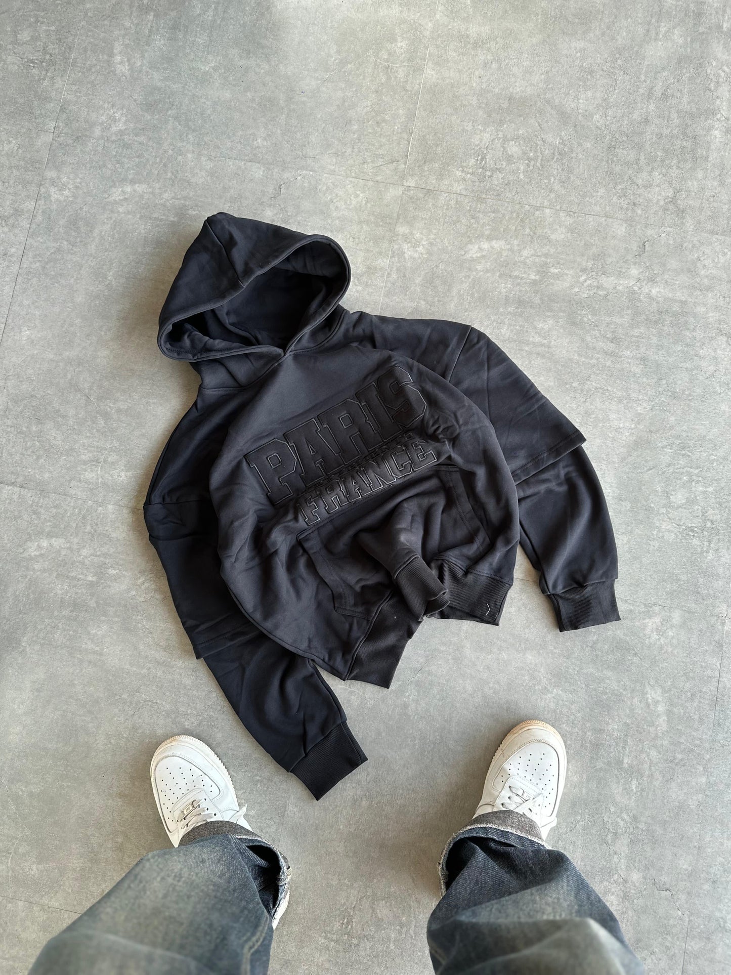 OVERSIZED HOODIE