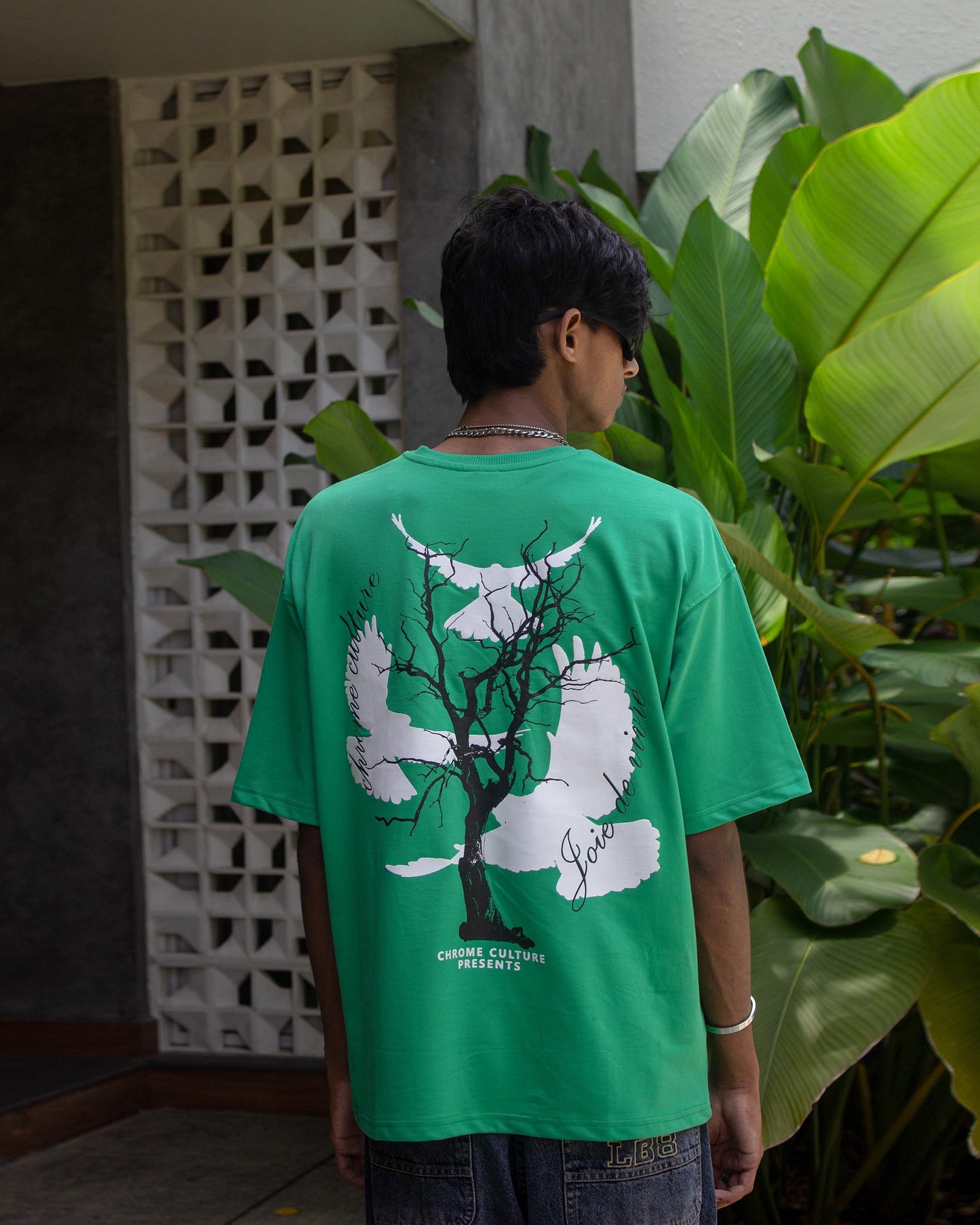 OVERSIZED TEES