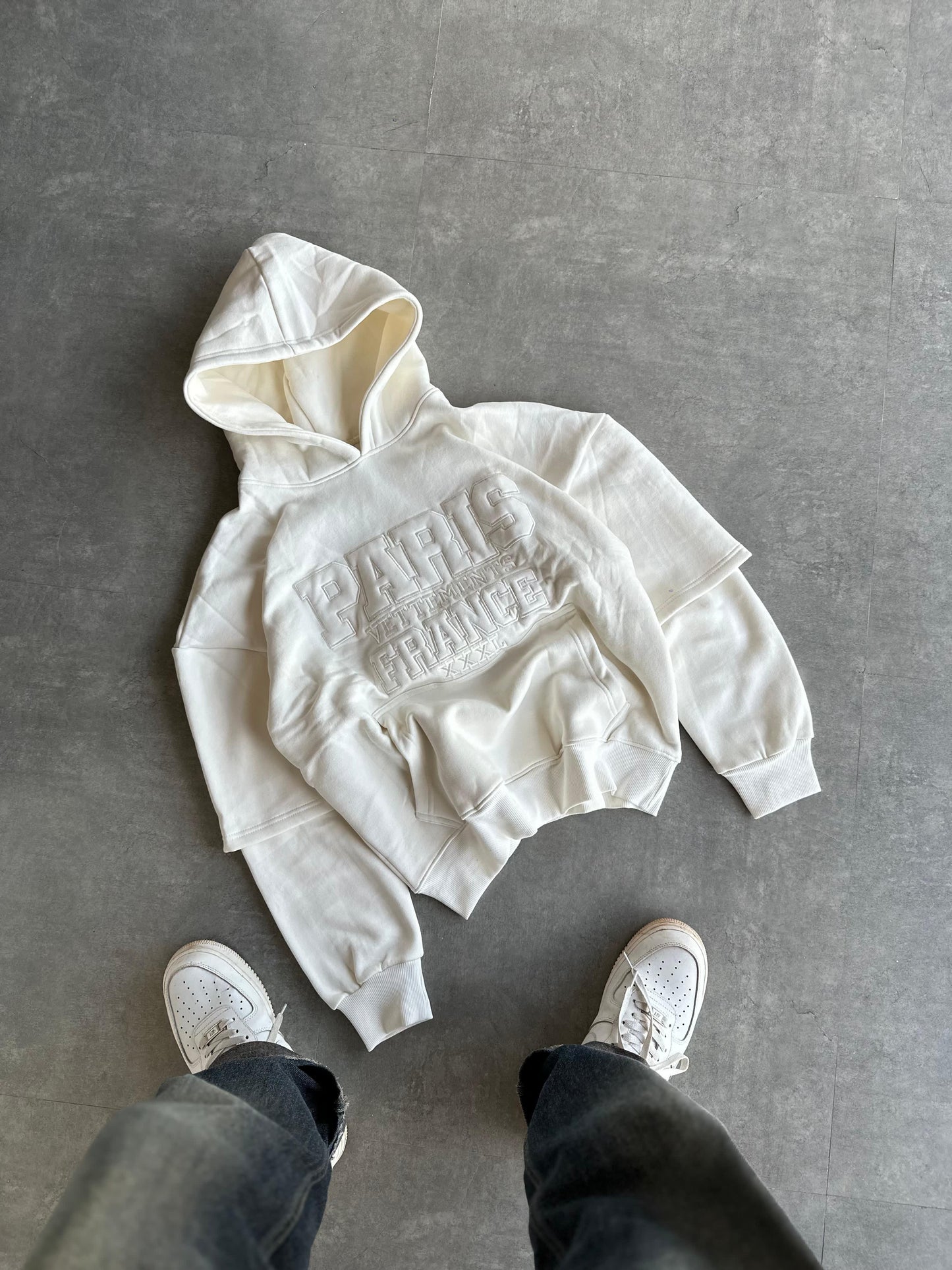 OVERSIZED HOODIE