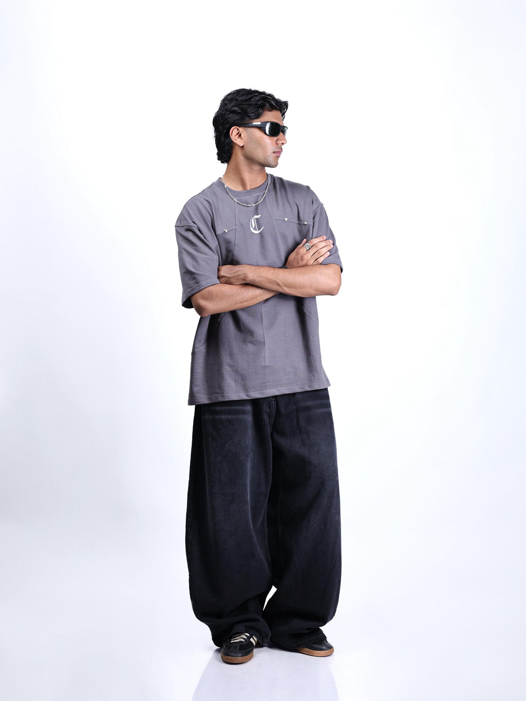 CUT & SEW RIVET T SHIRT