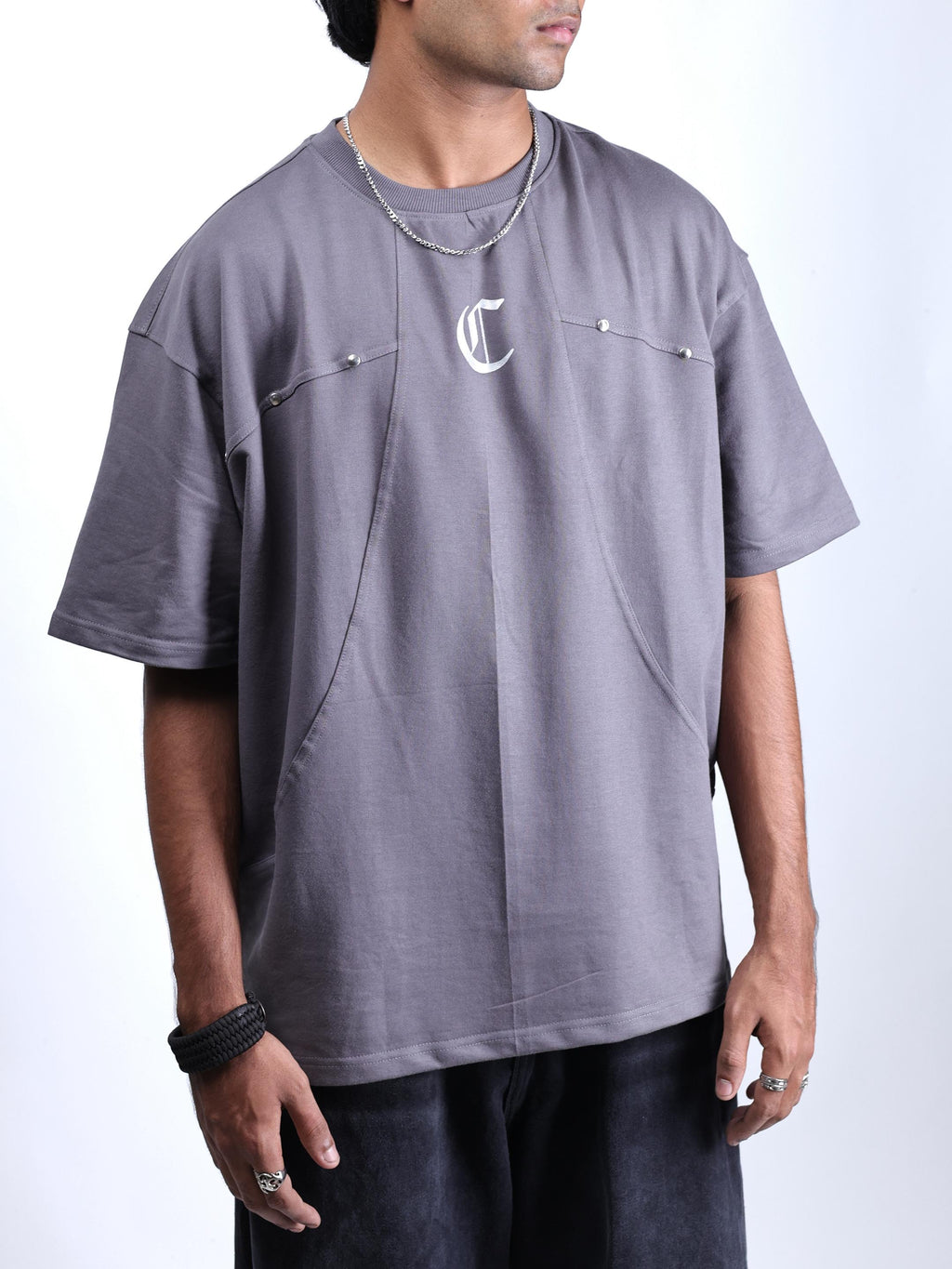 CUT & SEW RIVET T SHIRT