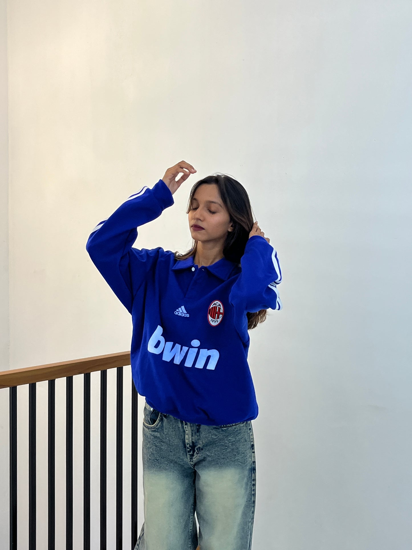 SWEAT TSHIRT